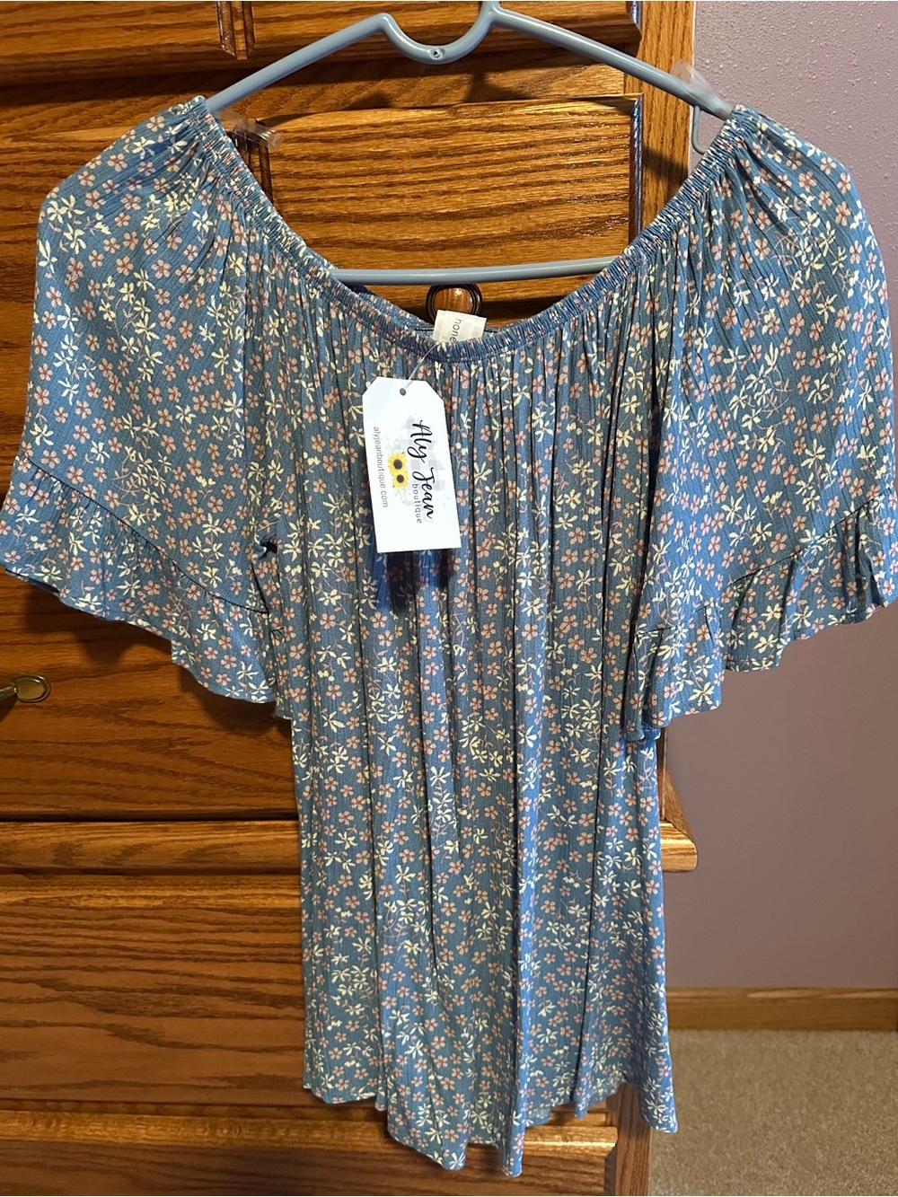 NWT Sz S Honeyme Blue Floral Off-Shoulder Top